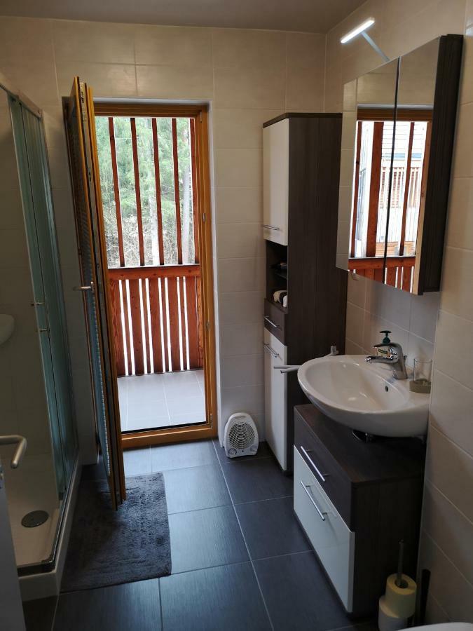 מויסטראנה Apartma Lucijana מראה חיצוני תמונה