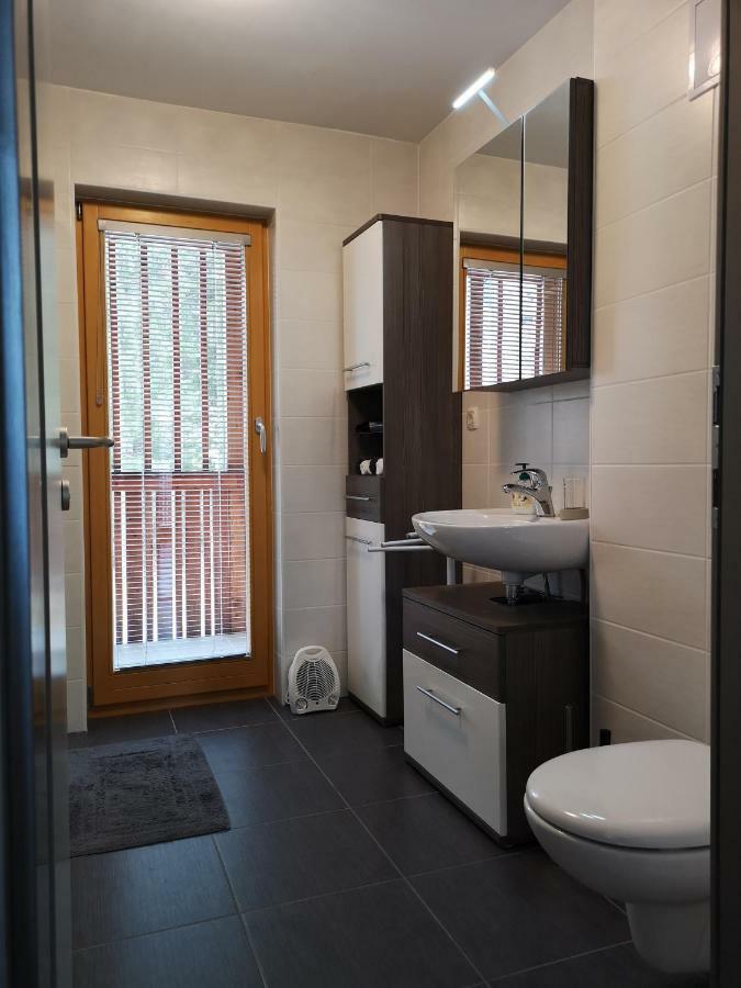 מויסטראנה Apartma Lucijana מראה חיצוני תמונה